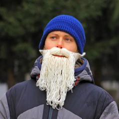 Шапка с бородой "Дед Мороз в тренде!" 